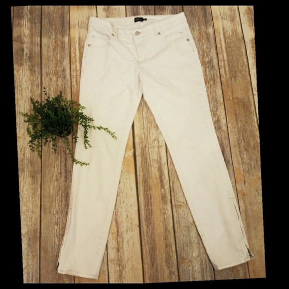 L.L. Bean Denim - L.L. Bean White Skinny Straight Leg Jeans size 4